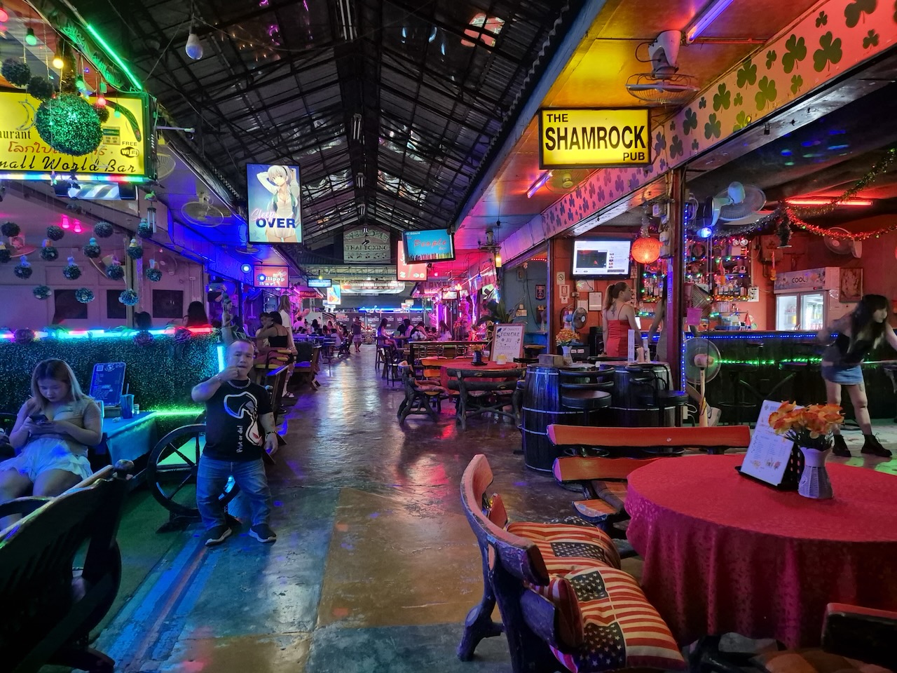 Loikroh bar area with Muay Thai boxing